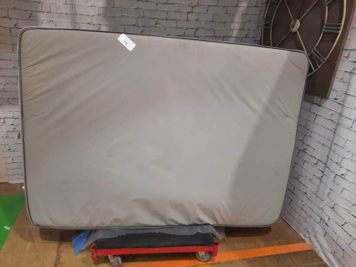 Sealy Posturepedic® Plus Maeve Euro Pillow Top 15.5 Inch - Full/Plush - Gallery Image 4